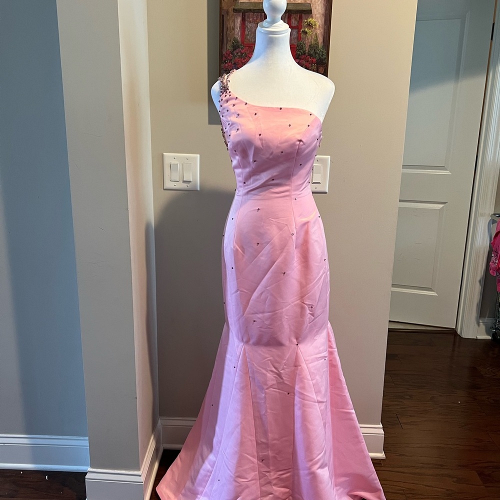 Jovani Pink One-Shoulder Sleeveless Prom Gown